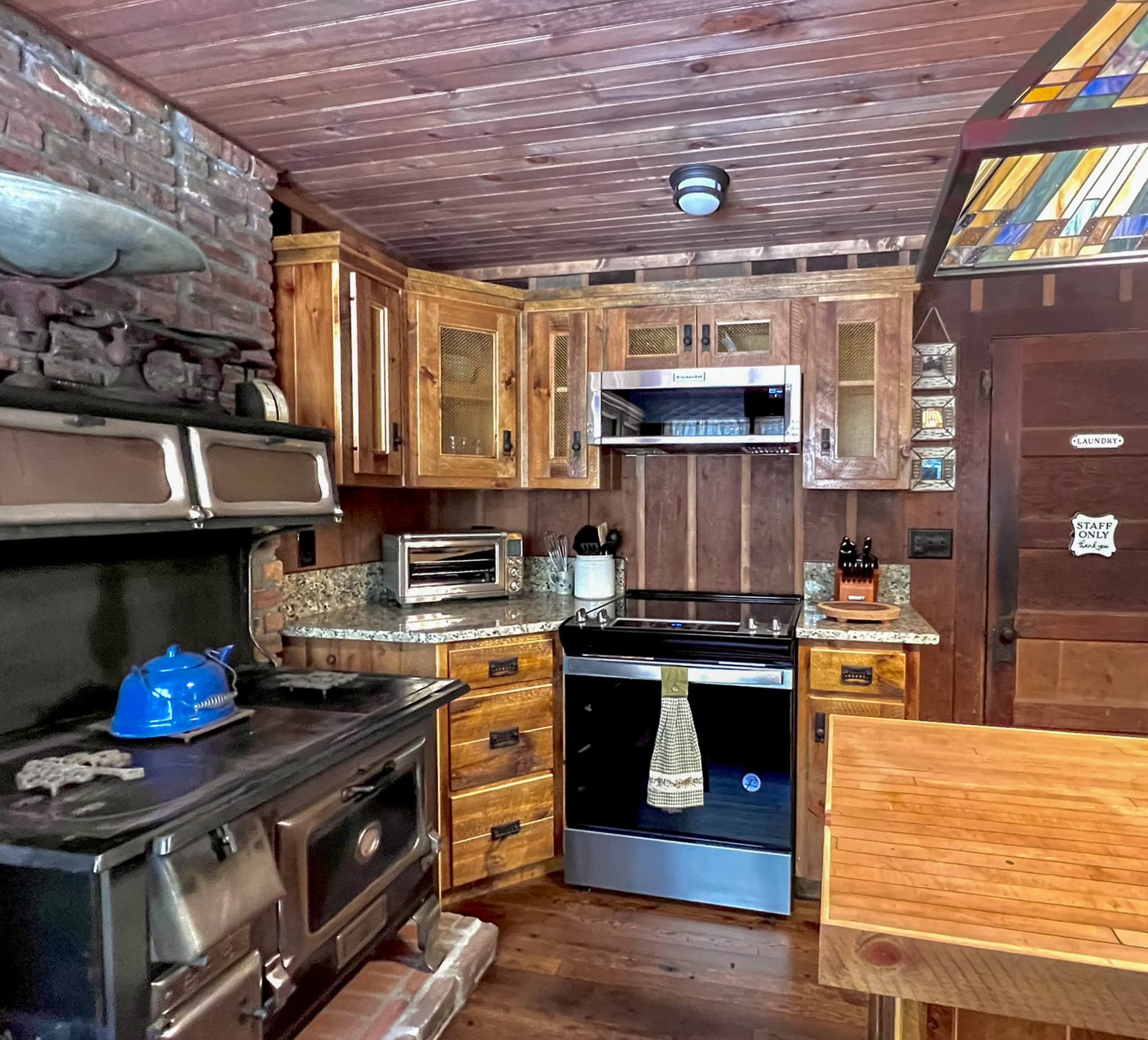 Rustic Kitchen, newly replaced with all new appliances.