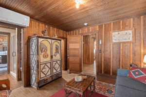 glen_choga_Lodge_Nantahala_NC_Hotel_Nantahala_Suite 4 - Glen Choga Lodge image of hotel room at glen choga lodge in nantahala north carolina - Nantahla Suite