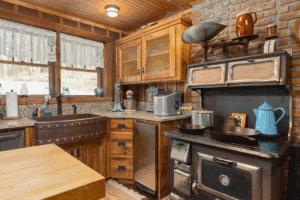 glen_choga_Lodge_Nantahala_NC_Lodge 16 - Glen Choga Lodge Image of kitchen at glen choga lodge