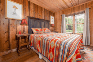 glen_choga_Lodge_Nantahala_NC_Lodging_Camelia_Suite - Glen Choga Lodge